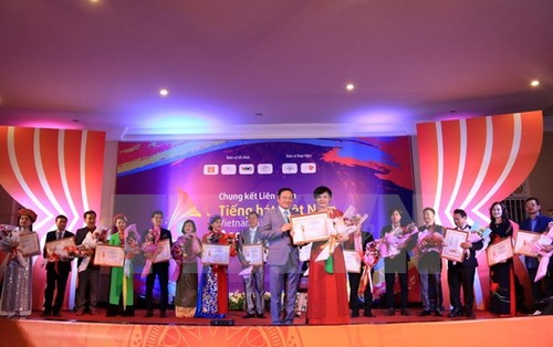 Liên hoan Tiếng hát Việt Nam - ASEAN 2017 tại Lào - ảnh 1